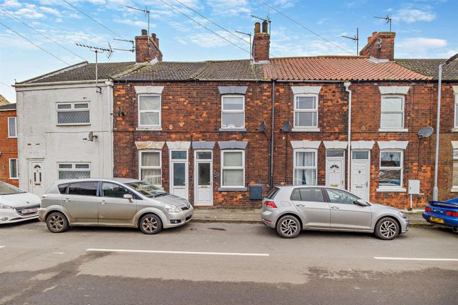 Thumbnail Terraced house for sale in Waterside Road, Barton-Upon-Humber