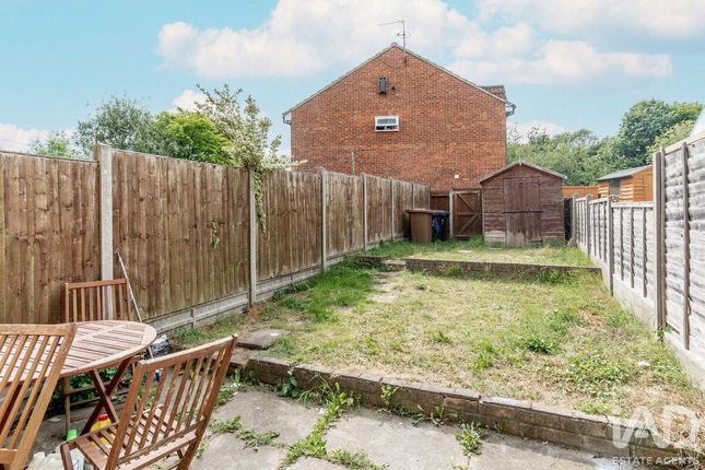 10, Calverley Close, Bishop's Stortford photo 2