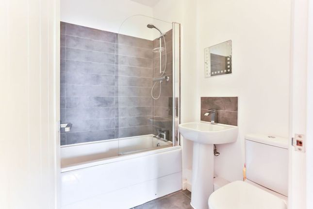 Apt 15, The Mews 29-31 St. Pauls Lane, Cheltenham photo 4