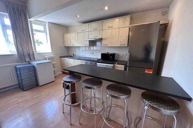 Thumbnail Flat to rent in Gloucester Road, Bishopston, Bristol