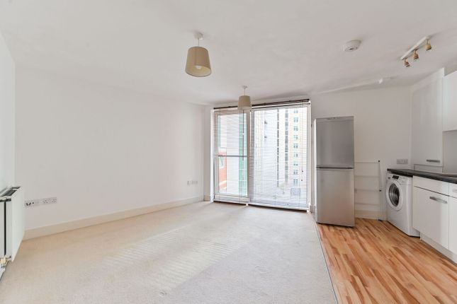 Salamanca Place, SE1, Vauxhall photo 2