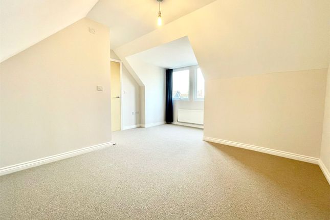 16, Barkham Mews, Reading photo 4