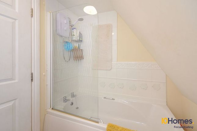 Flat for sale in Ferry Approach, South Shields