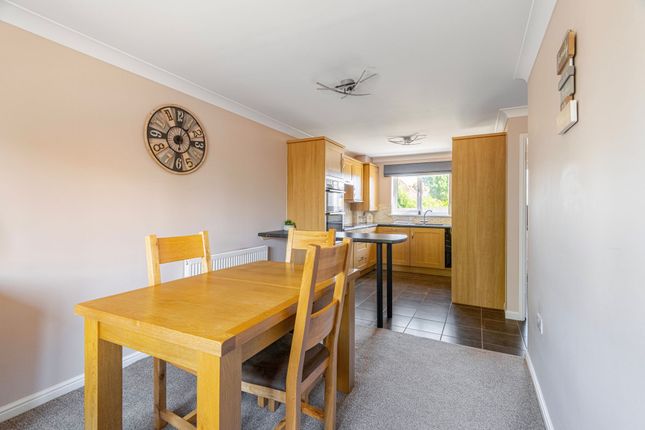 5 Meadowsweet Road, Great Yarmouth photo 4