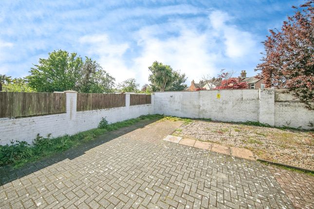 Flat for sale in Phoenix Road, Ipswich