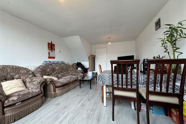52, Marine Court, Centurion Way, Purfleet photo 3