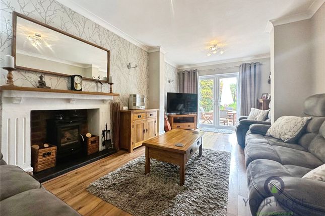45, Gervase Drive, West Midlands photo 3