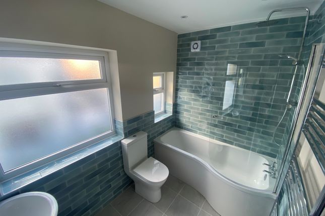 126A, Wirral photo 2