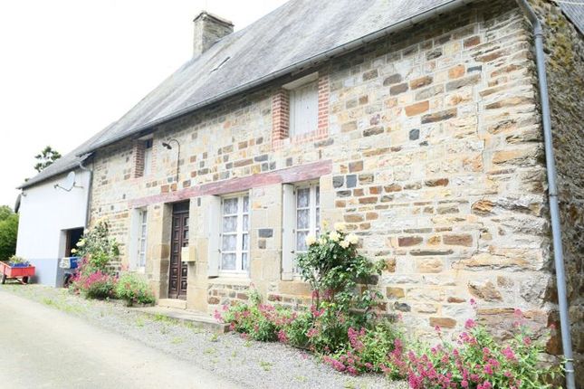 Thumbnail Country house for sale in Barenton, Basse-Normandie, 50720, France