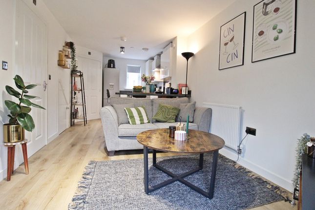 Lounge-Kitchen