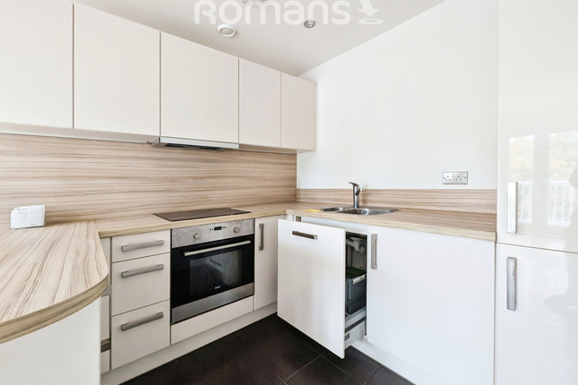 7, York House, High Wycombe photo 3
