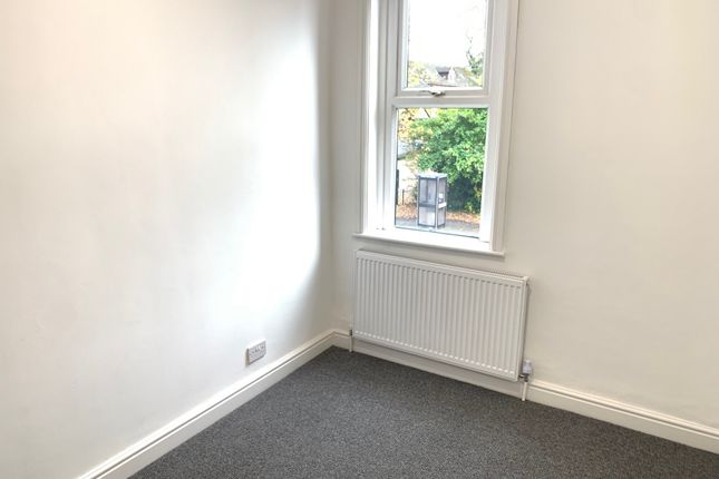 Flat 1, Stockport photo 5