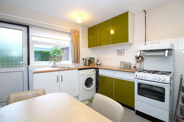 12, The Oundle, Stevenage photo 4