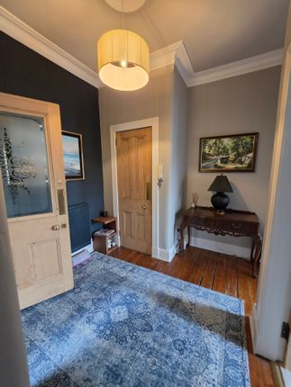 104, Clarence Drive, Glasgow photo 5