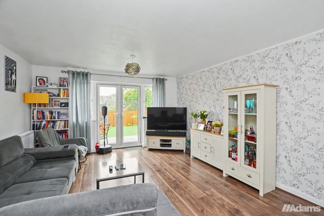 69, Lockfield, Runcorn photo 3