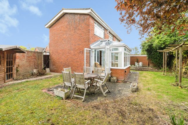 3, Chase House Gardens, Hornchurch photo 4