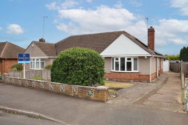 Thumbnail Bungalow for sale in Brampton Way, Bulkington, Bedworth, Warwickshire