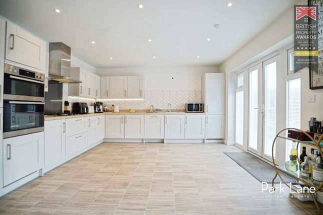 4, Bluebell Walk, Bishops Stortford photo 3