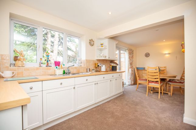 5, Cottage Gardens, Nuneaton photo 3