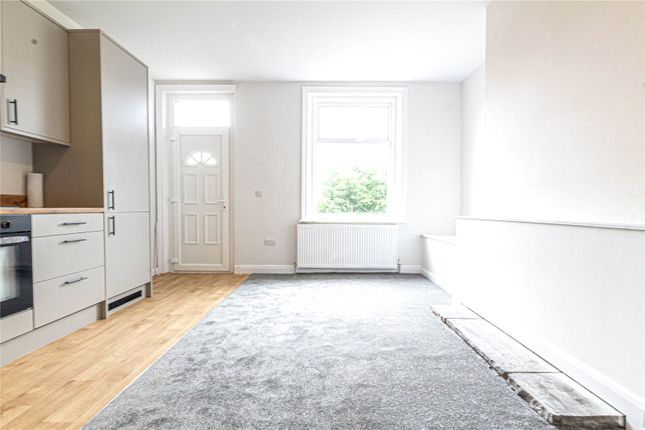 13, Ashgrove Terrace, West Yorkshire photo 3