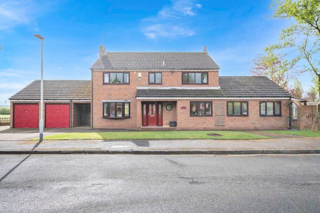 Detached house for sale in 3 Croft Way, Everton, Doncaster, Nottinghamshire DN10