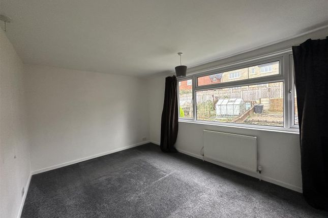 27, Starthe Bank, Heanor photo 4