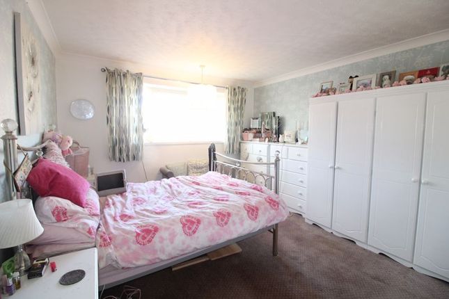 Terraced house for sale in Dawlish Road, Luton