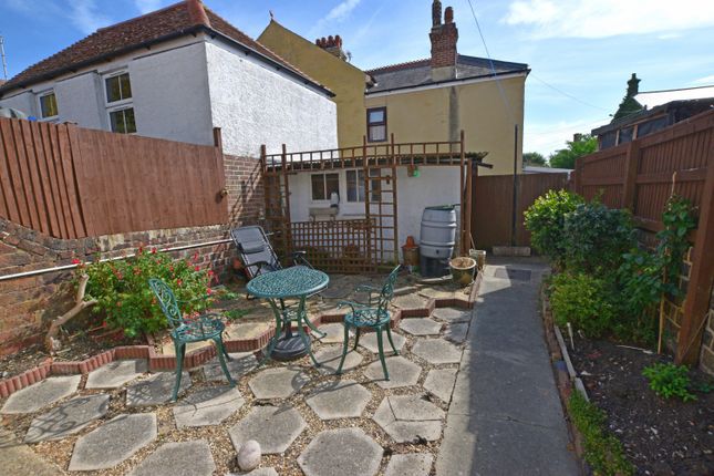 3, Belmore Road, Eastbourne photo 2