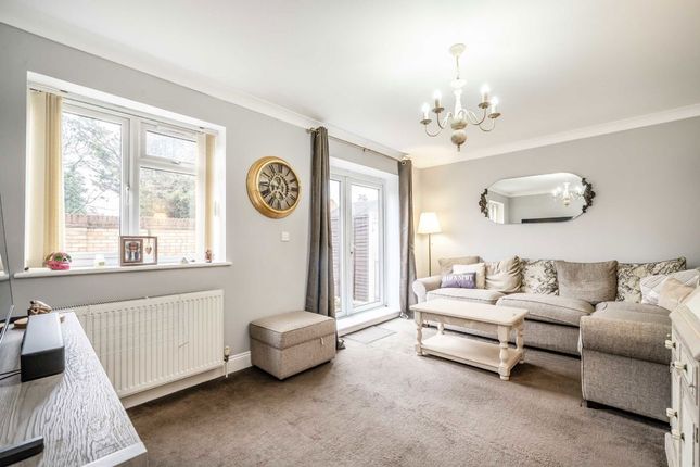 Flat 2, Wolsey Court, 2, Wolsey Road, Sunbury-On-Thames photo 3