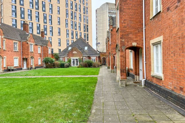 Flat for sale in Garden Court, Ladywood Middleway, Birmingham