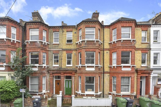 Thumbnail Flat to rent in Handforth Road, Oval, London