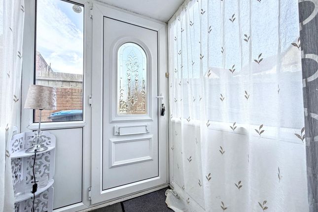 137, Cotsford Park Estate, Peterlee photo 4