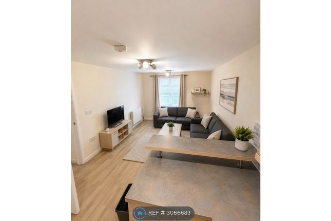 Brunel Crescent, Swindon photo 2