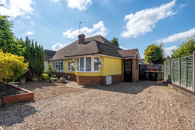 Thumbnail Bungalow for sale in West Parade, Dunstable, Bedfordshire