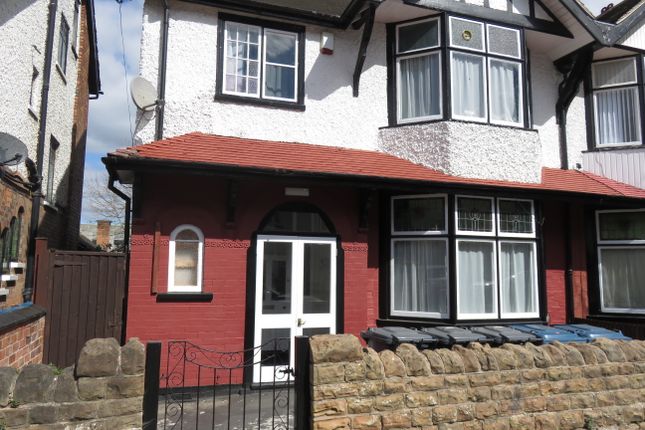 Thumbnail Semi-detached house to rent in Sandringham Avenue, West Bridgford, Nottingham