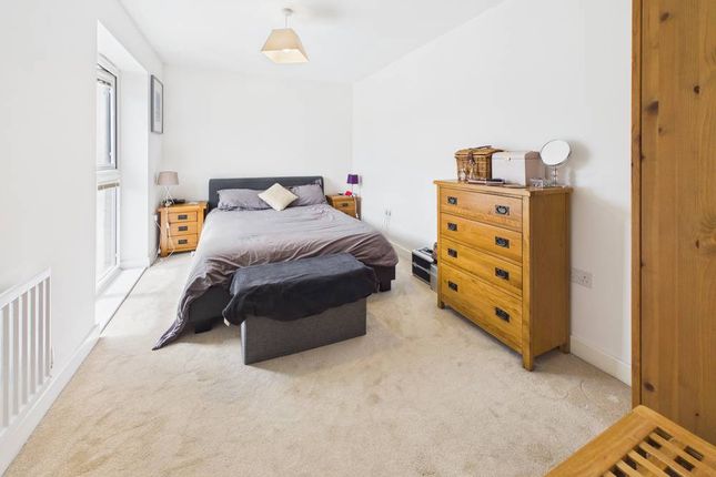 67, Oxleigh Way, Bristol photo 4