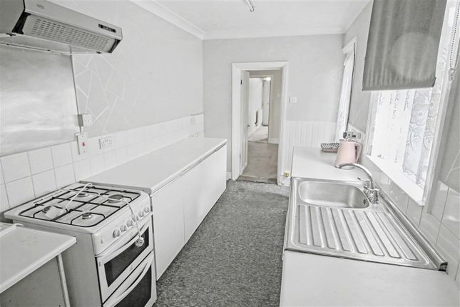 Broad Street, SHEERNESS photo 4