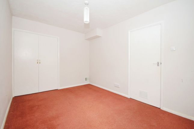 Flat for sale in London Lane, Bromley