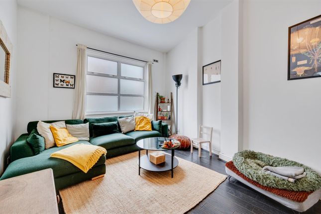 2-bed flat on 136, Minet Avenue, Harlesden, £425,000