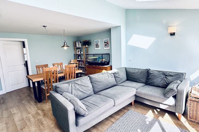 35, Damson Drive, Hartley Wintney photo 4