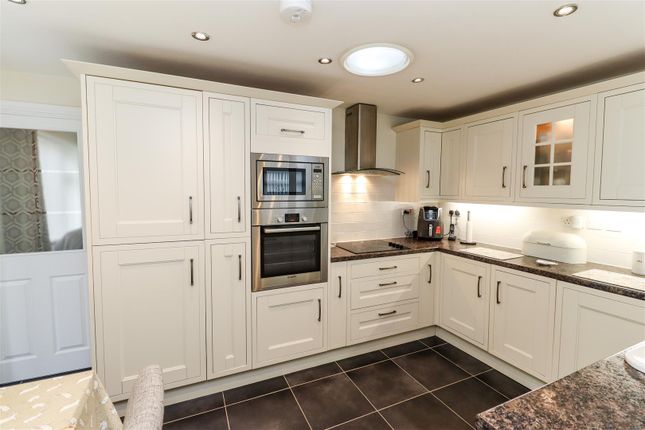 17, Wortley Close, Ilkeston photo 4