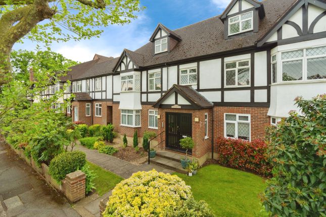 Flat for sale in London Road, Sutton