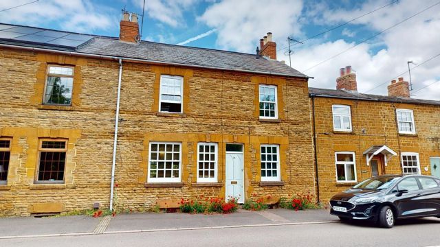 Thumbnail Cottage for sale in Port Road, Duston, Northampton