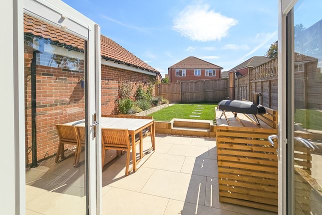 18 Bramble Drive, Harrogate photo 4