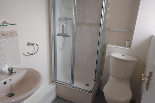 En-Suite.Jpg