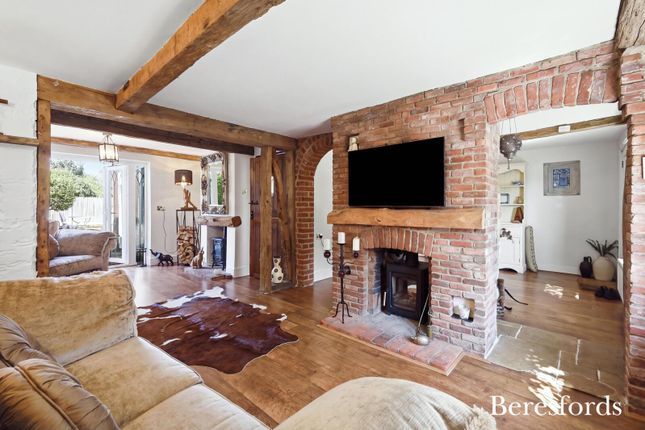 3 Castle Cottages,, Ockendon Road, Upminster photo 2