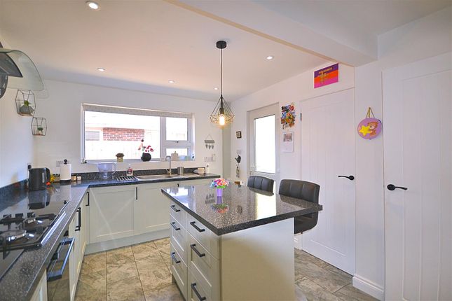 32, Ellerslie Close, Dorchester photo 4