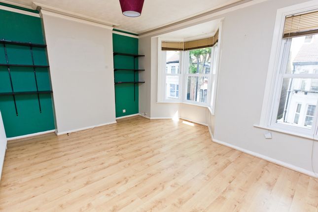 3A Wesley Road, Southend-On-Sea photo 3