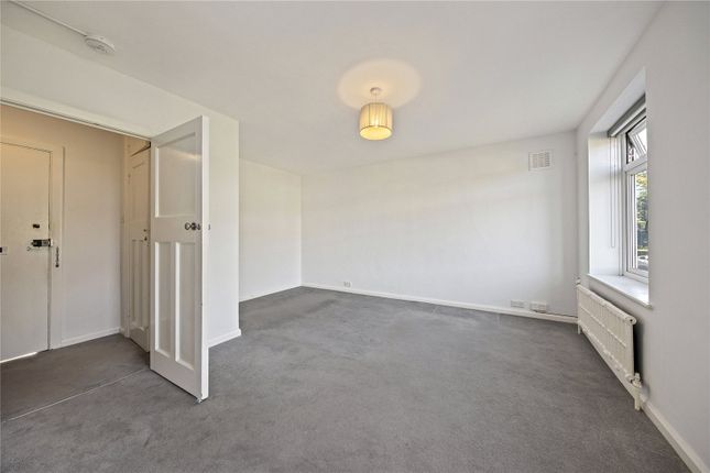 49, Thames Eyot, Twickenham photo 4
