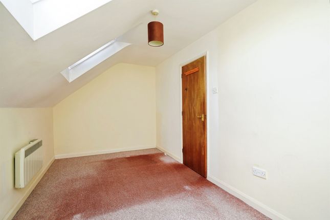 11, Joan Lawrence Place, Oxford photo 4